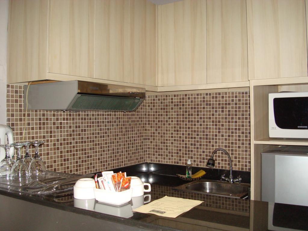 Ap Suite Apartment Kuta Lombok Kültér fotó