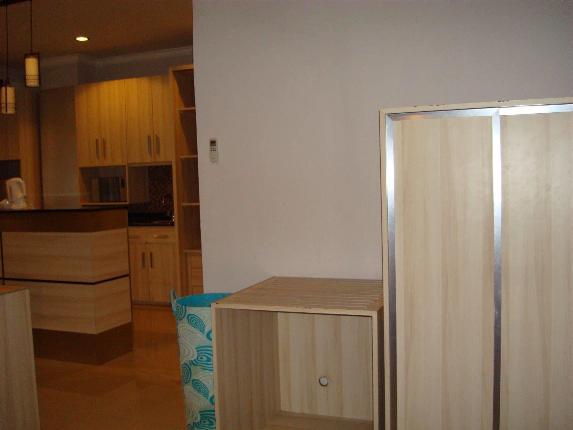 Ap Suite Apartment Kuta Lombok Kültér fotó