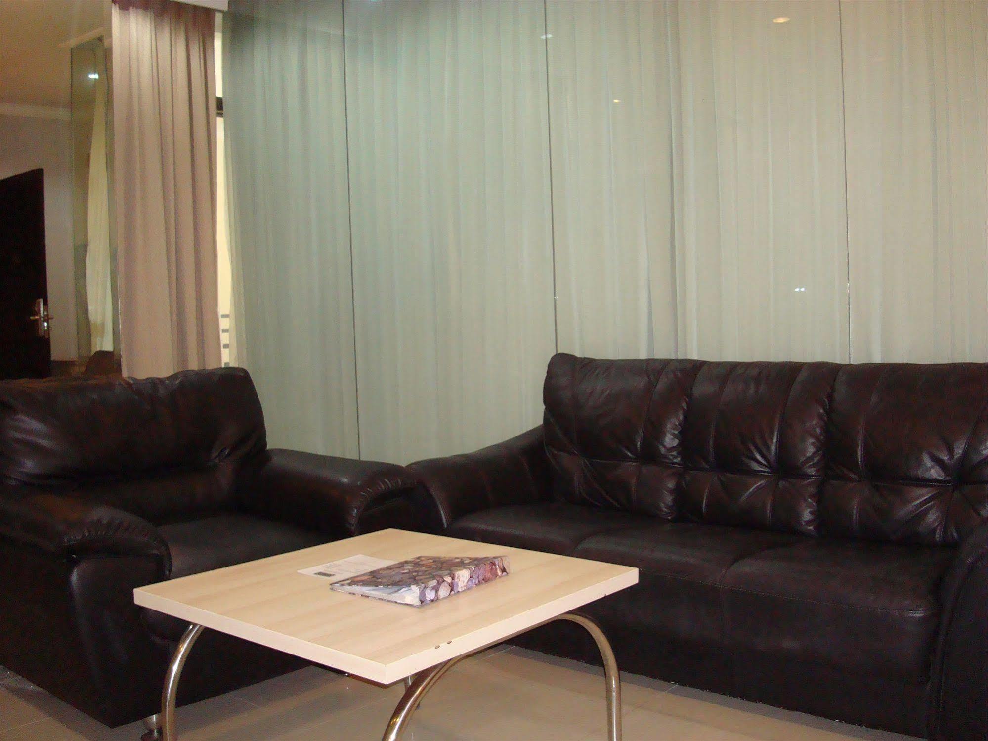 Ap Suite Apartment Kuta Lombok Kültér fotó