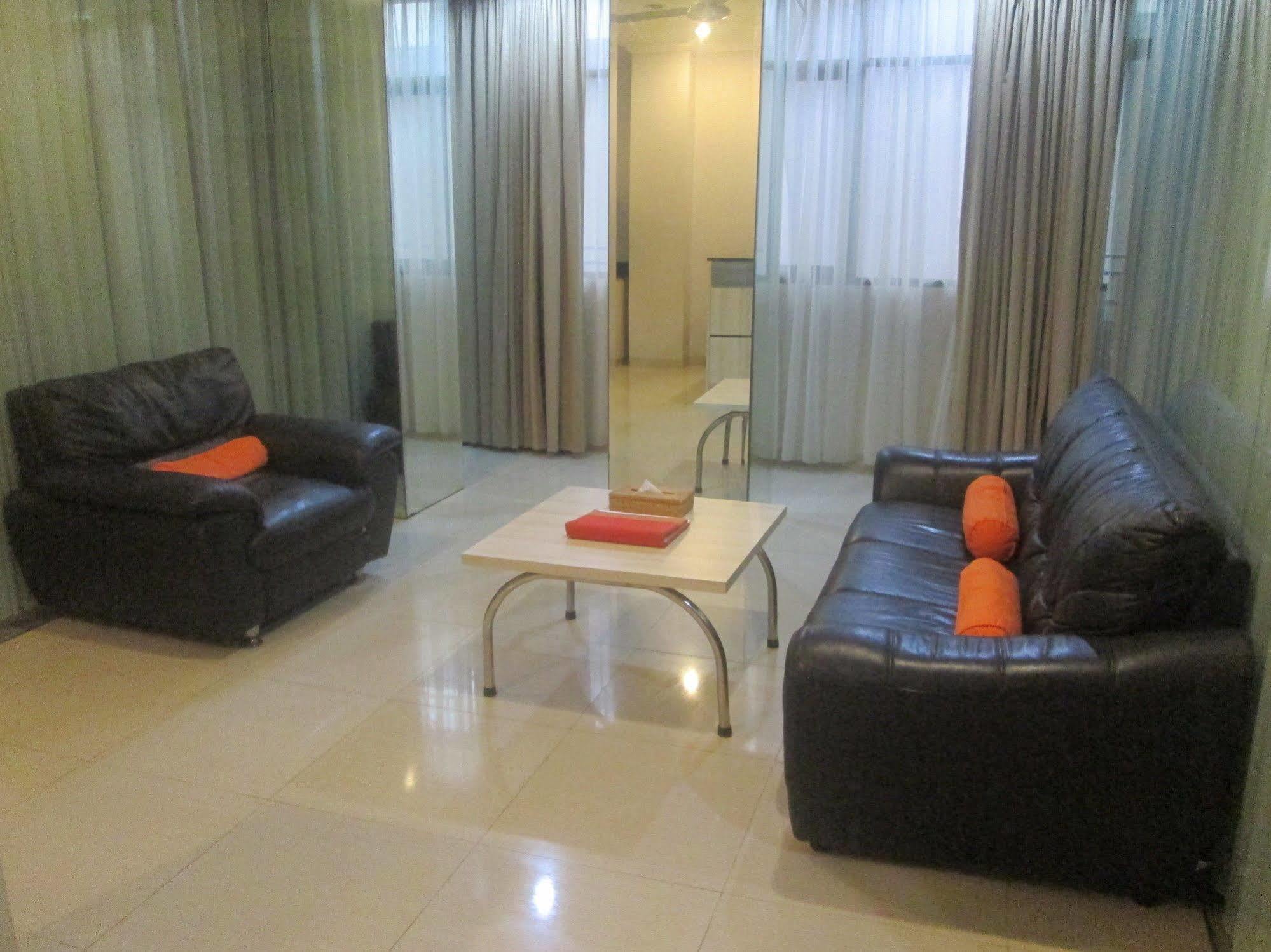 Ap Suite Apartment Kuta Lombok Kültér fotó